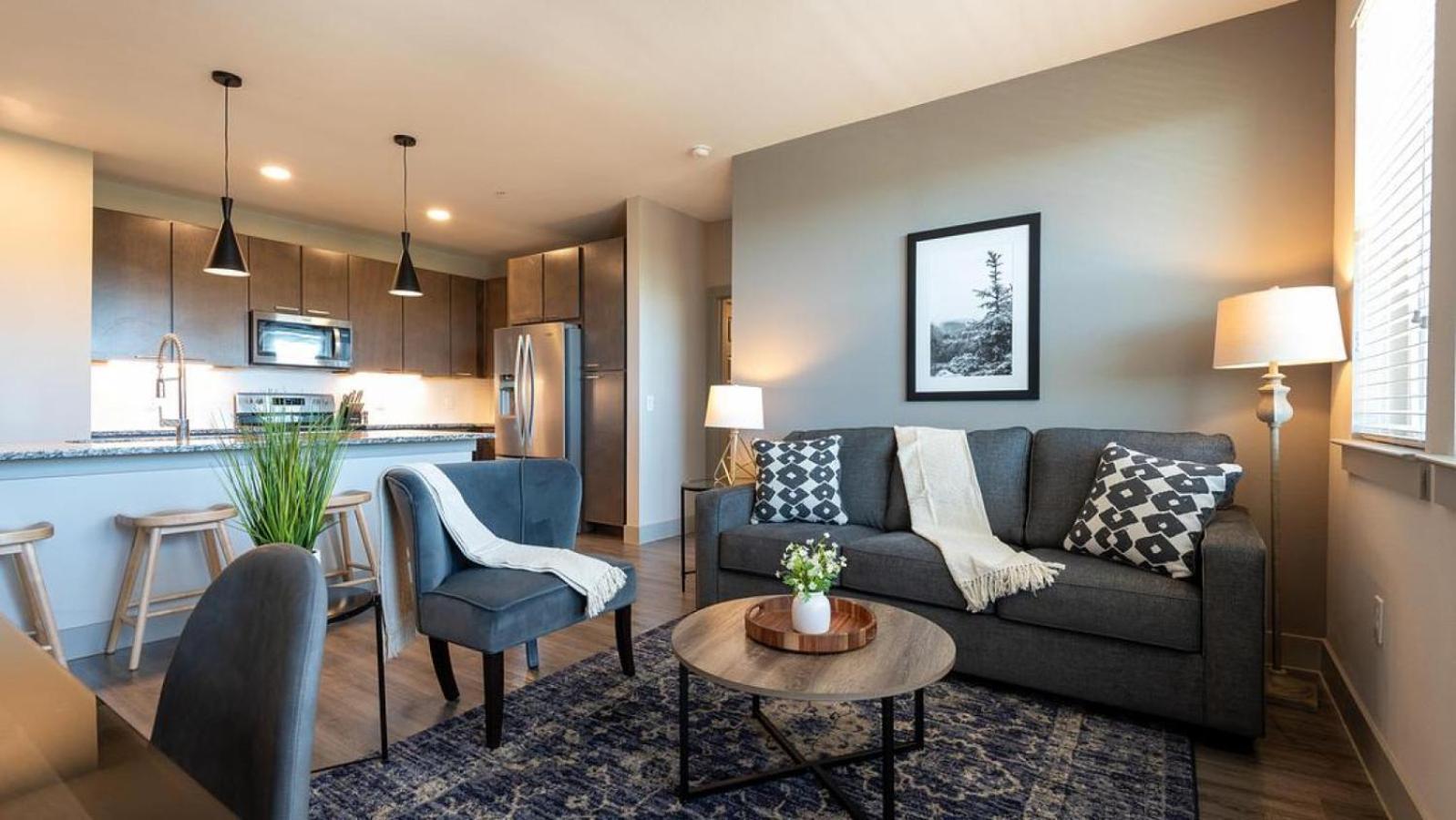Landing Modern Apartment With Amazing Amenities Остин Экстерьер фото